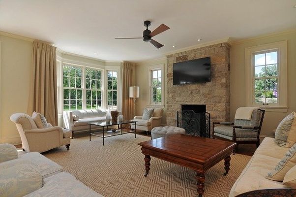 Elite Street: Retired Bears player Tom Waddle lists Lake Forest home