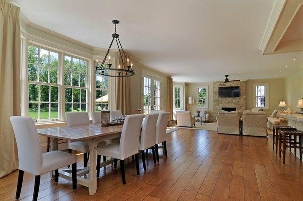 Tom Waddle sells Lake Forest house quickly