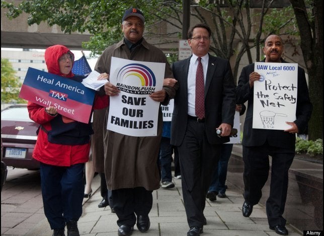 Michigan Primary 2012: Politicians On The Line