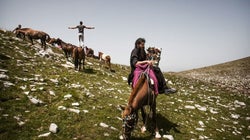 «Ήθος»: Εικόνες από μια άλλη Ελλάδα στο Μουσείο Μπενάκη