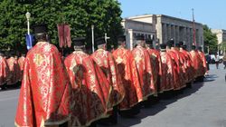 Ιερός εμφύλιος στην Εκκλησία. Με μαζικό ξεσηκωμό απειλεί ο Σύνδεσμος Κληρικών για τη συμφωνία Τσίπρα -Ιερώνυμου