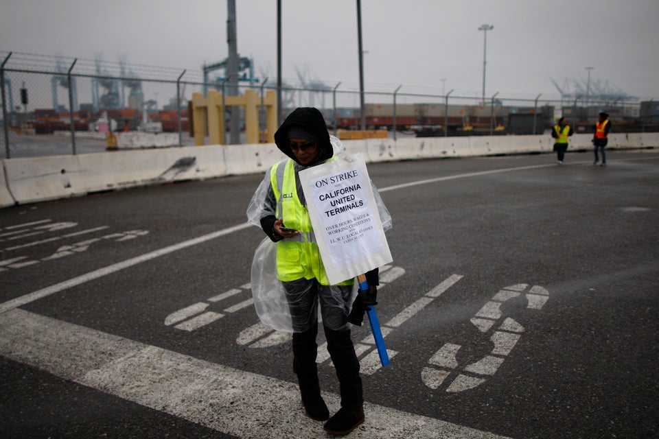 Los Angeles Port Strike Endangers Entire Country's 'Economic Engine