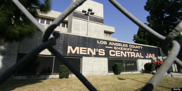 Los Angeles, UNITED STATES: The Men's Central Jail in downtown Los Angeles, 10 September 2006 which has been under lockdown due to inmate rioting. Sheriff's officials acknowledge that they have been overwhelmed by a week's worth of violence in Los Angeles County jails which has left one inmate dead at Pitchess North County Correctional Facility, and at least 28 hospitalized and nearly 90 injured at Pitchess' and other Los Angeles County jail facilities. Violence has continued at Pitchess in Castaic as well as at the Men's Central Jail in downtown Los Angeles. AFP PHOTO / Robyn Beck (Photo credit should read ROBYN BECK/AFP/Getty Images)