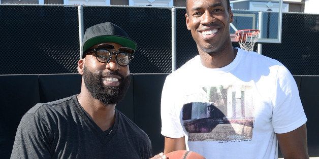 CULVER CITY, CA - SEPTEMBER 29: (L-R) NBA Basketball Players Baron Davis and Jason Collins attend the 2nd Annual GameOn! fundraiser hosted by Common Sense Media at Sony Pictures Studios on September 29, 2013 in Culver City, California. (Photo by Jason Merritt/Getty Images)
