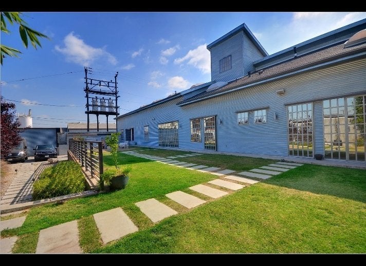 Picture of LA Woman Buys $31,000 Home in Sicily, Finds Warm Community - Los ...