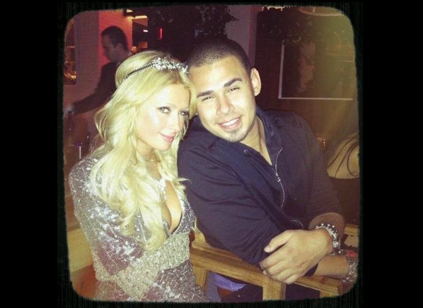 "Had the best New Year's Eve ever!" <a href="https://twitter.com/#!/ParisHilton/status/153580080558387200" target="_hplink">w