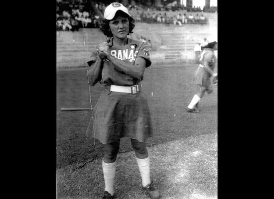 Women re-create spirit of World War II girls baseball league in Kenosha