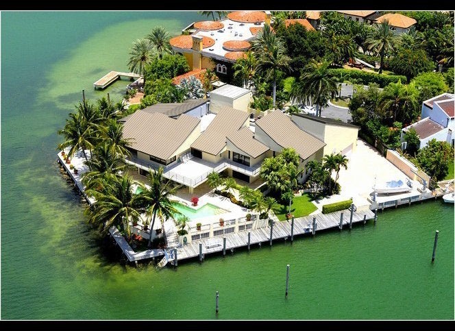 Key Biscayne, Fla., Home Featured in 'Miami Vice' Movie Asks $39 Million -  WSJ