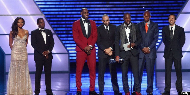 LOS ANGELES, CA - JULY 17: (L-R) Sean 'Diddy' Combs presents Best Team award to winners NBA player LeBron James, NBA coaches David Fizdale and Erik Spoelstra along with NBA players Ray Allen and Dwyane Wade onstage at The 2013 ESPY Awards at Nokia Theatre L.A. Live on July 17, 2013 in Los Angeles, California. (Photo by Frederick M. Brown/Getty Images for ESPY)