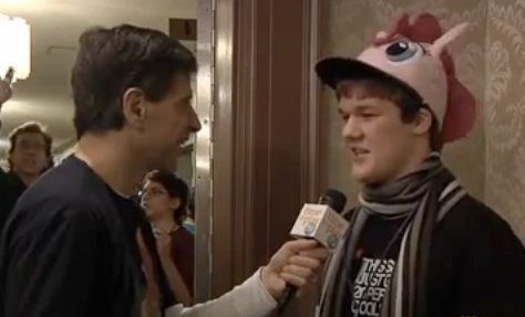 Bronycon 2012 Bronies Adult Male Fans Of My Little Pony Friendship Is Magic Gather In New York Video Huffpost