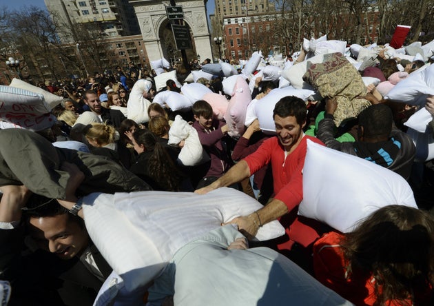 National Pillow Fight Day 2013 Comes To Nyc S Washington Square
