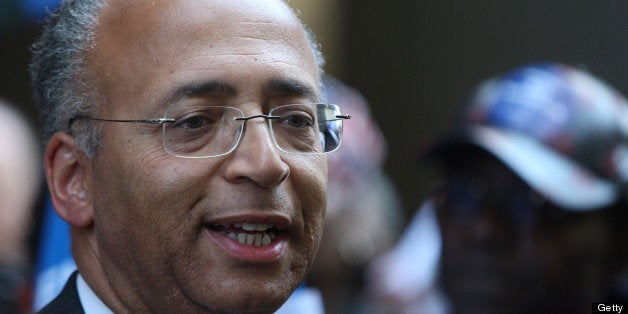 NEW YORK - OCTOBER 20: Democratic mayoral candidate Bill Thompson speaks at a rally outside Mayor Michael Bloomberg?s campaign headquarters October 20, 2009 in New York City. The rally protested Bloomberg?s AIDS policies ahead of the upcoming November election where Bloomberg is seeking an unprecedented third term in office. (Photo by Mario Tama/Getty Images)