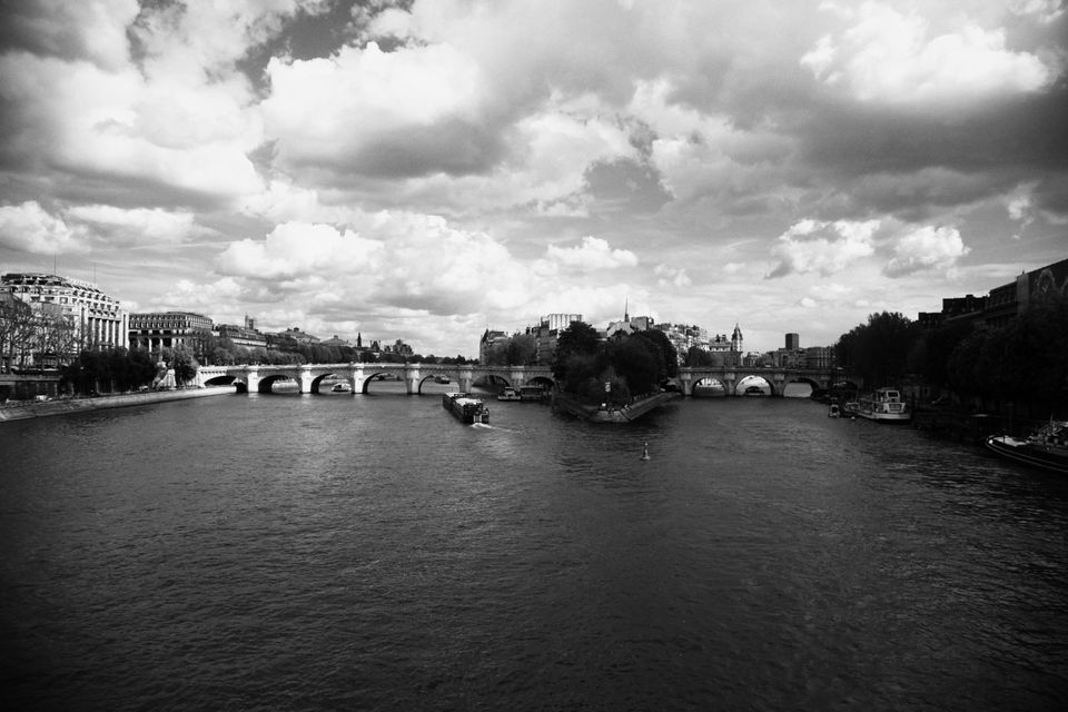 Black And White Images Of Paris