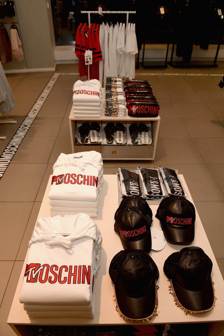 H&M's Moschino Collab Advertises With Plus-Size Model, Doesn't