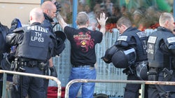 Zahl der Neonazis bei Demonstrationen hat sich verdoppelt