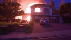 Μαλιμπού: Υποχρεωτική εκκένωση λόγω φωτιάς