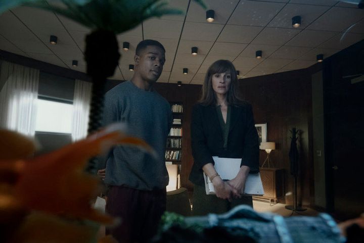 Stephan James and Julia Roberts in "Homecoming."