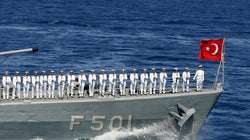 Οι πειρατές και το ποντίκι που βρυχάται