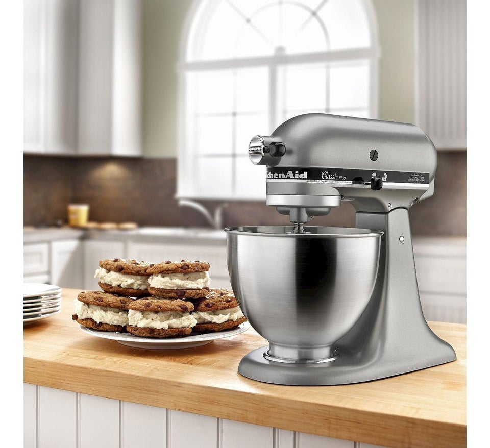 The Best Stand Mixer to Fulfill Your Great British Bake Off Fantasy