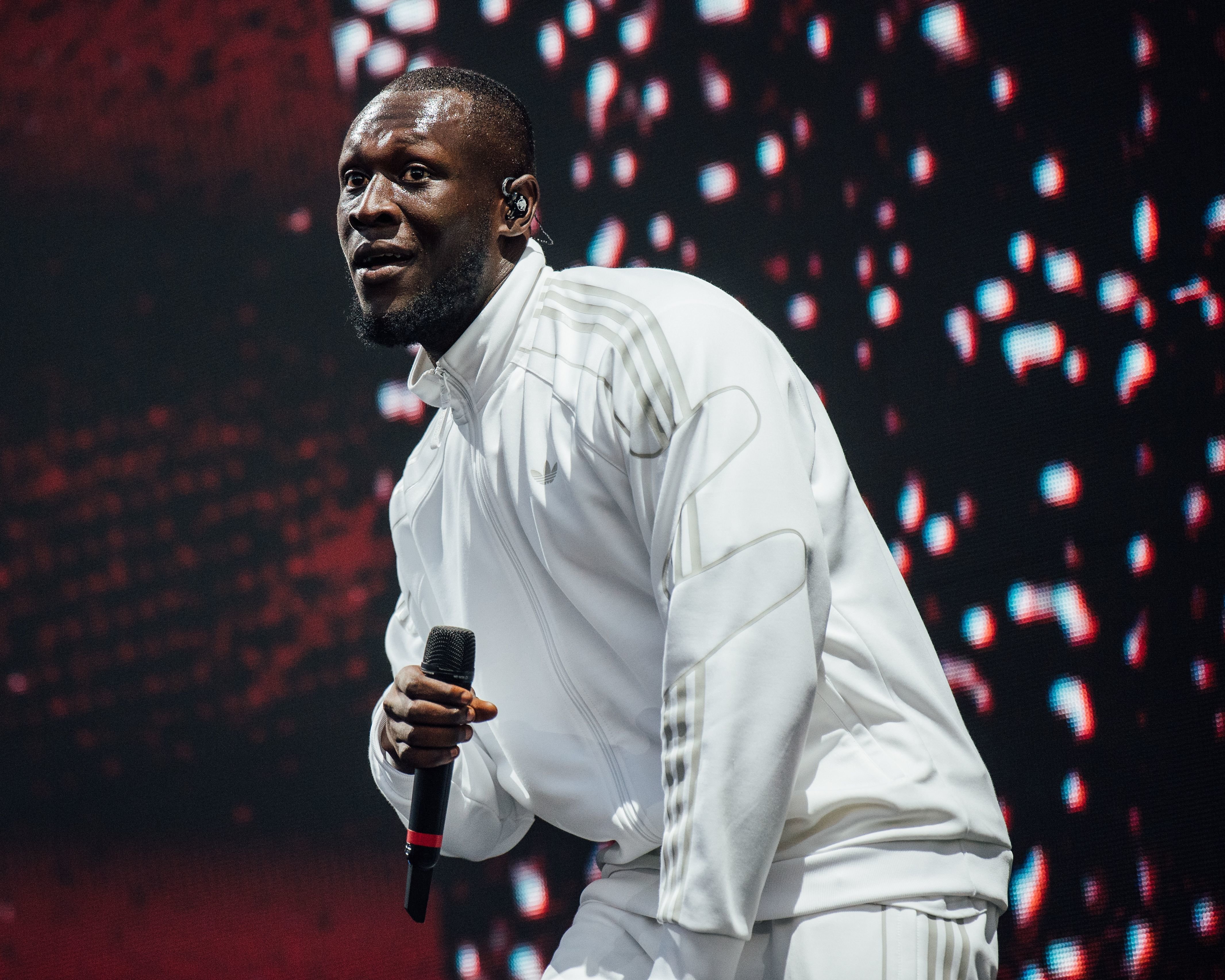 Glastonbury Headliner 2019: Stormzy Announced In Oxfam Shop Posters ...