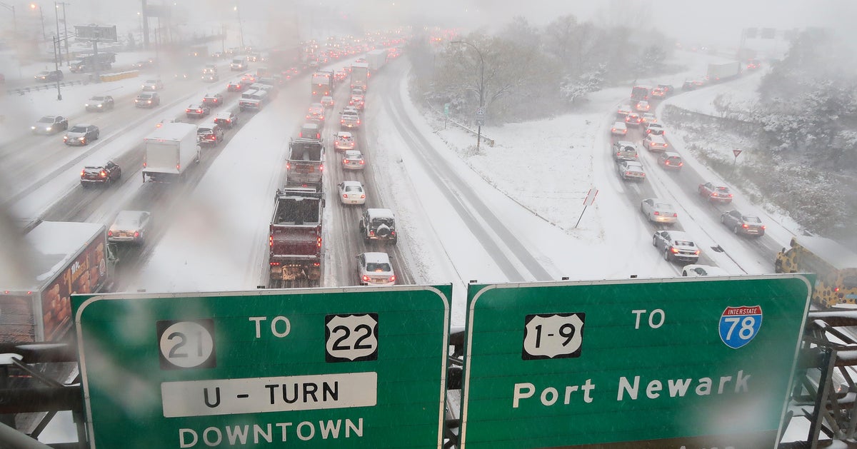 COMMUTE FROM HELL: Snowstorm Cripples NYC Area With 10-Hour Traffic ...