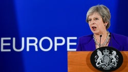 Brexit: Μάχη επιβίωσης για Μέι υπό την απειλή της πρότασης δυσπιστίας