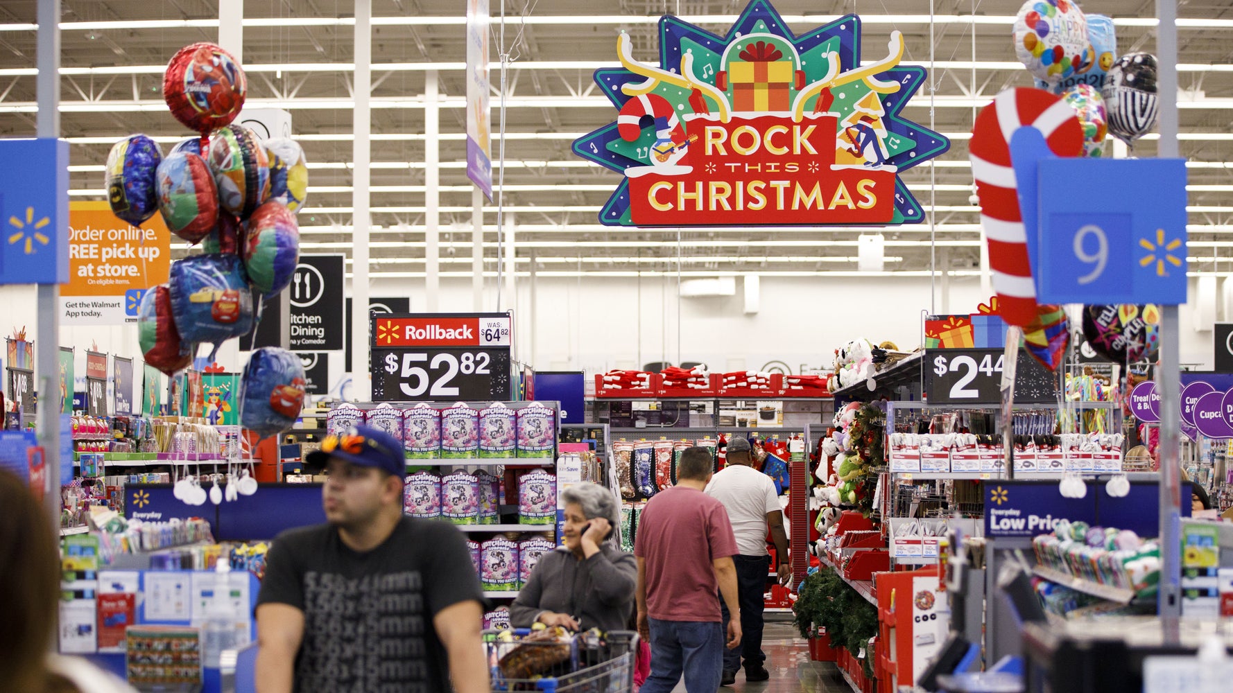 Anonymous 'Santa Claus' Pays Off All Layaway Items At Vermont Walmart