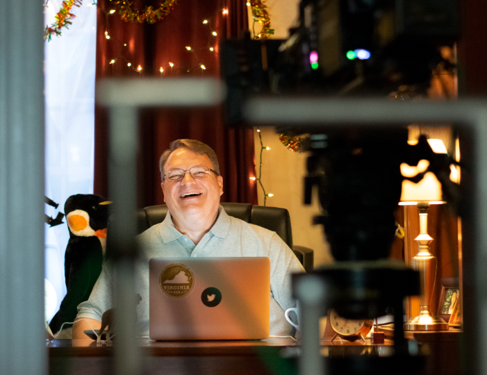 Twitter's UK Christmas ad features the man John Lewis inconveniences every year Twitter's UK Christmas ad features the man John Lewis inconveniences every year
