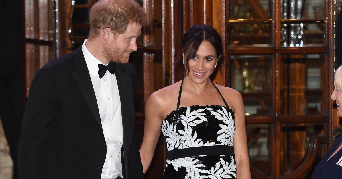 Meghan Cradles Bump On Night Out With Harry | HuffPost UK News