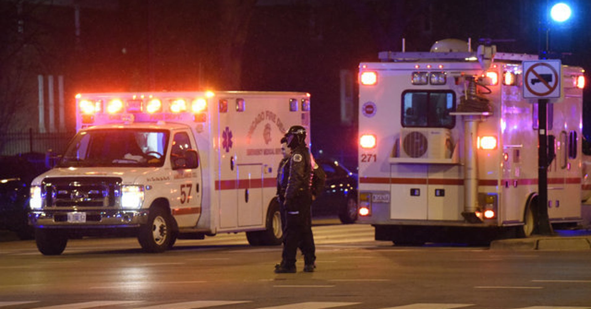 4 Dead, Including Gunman, At Chicago Hospital Shooting HuffPost