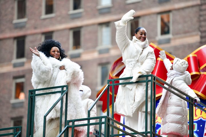 Diana Ross was joined by her family for the Macy's Thanksgiving Day Parade.