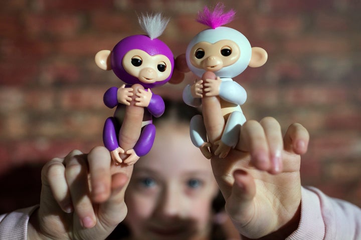 Beware Of Fake Fingerlings Parents Warned About Too Good To Be True Toy Deals HuffPost UK Parents