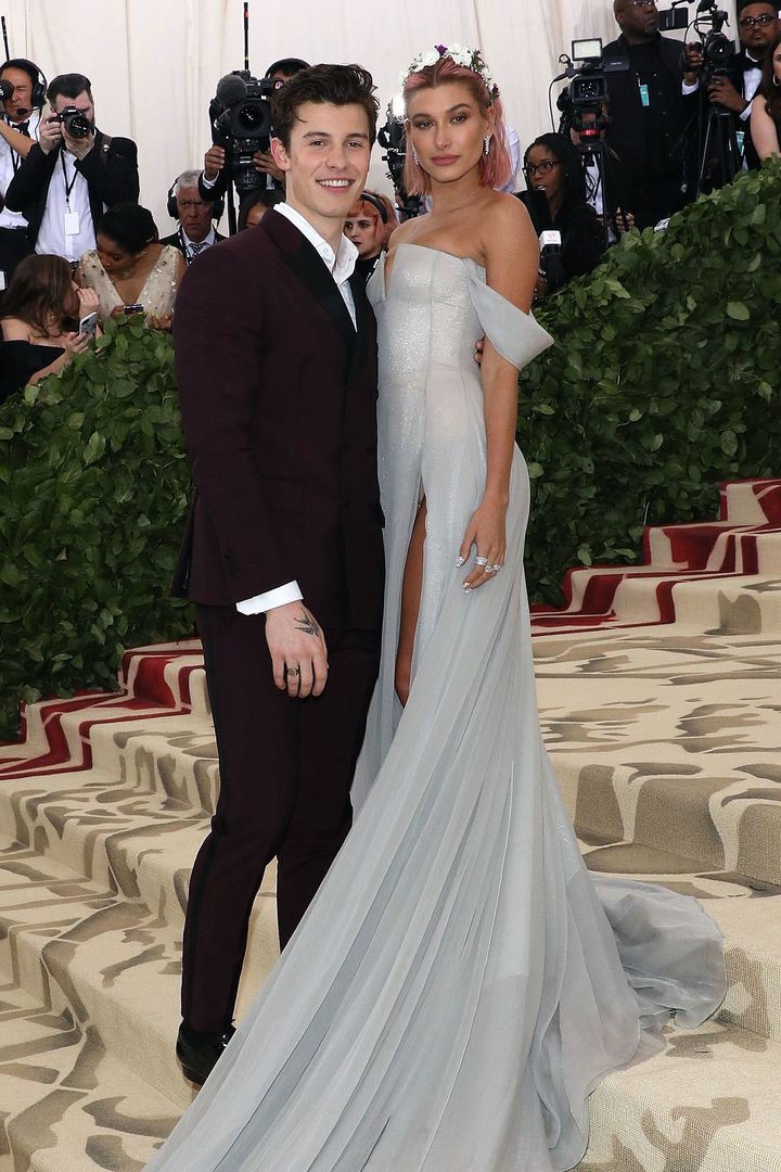 Mendes and Hailey Baldwin arrive at the 2018 Met Gala together in New York.