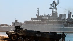 Η ισχύς των δυνάμεων του Πολεμικού Ναυτικού Ρωσίας και Ουκρανίας στη Μαύρη Θάλασσα (inforgraphic)