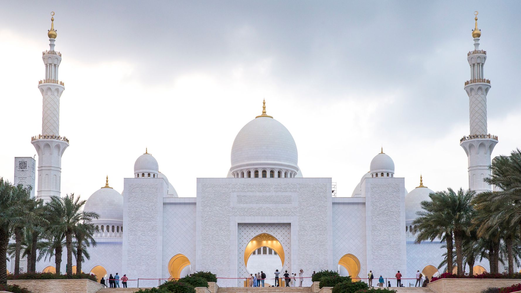 In Abu Dhabi For Work? Here’s How To Make The Most Of It | HuffPost UK Life