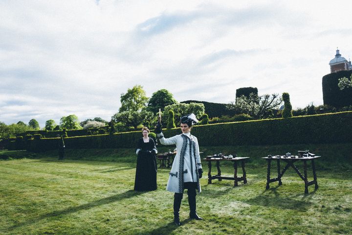 Emma Stone and Rachel Weisz in 'The Favourite.'