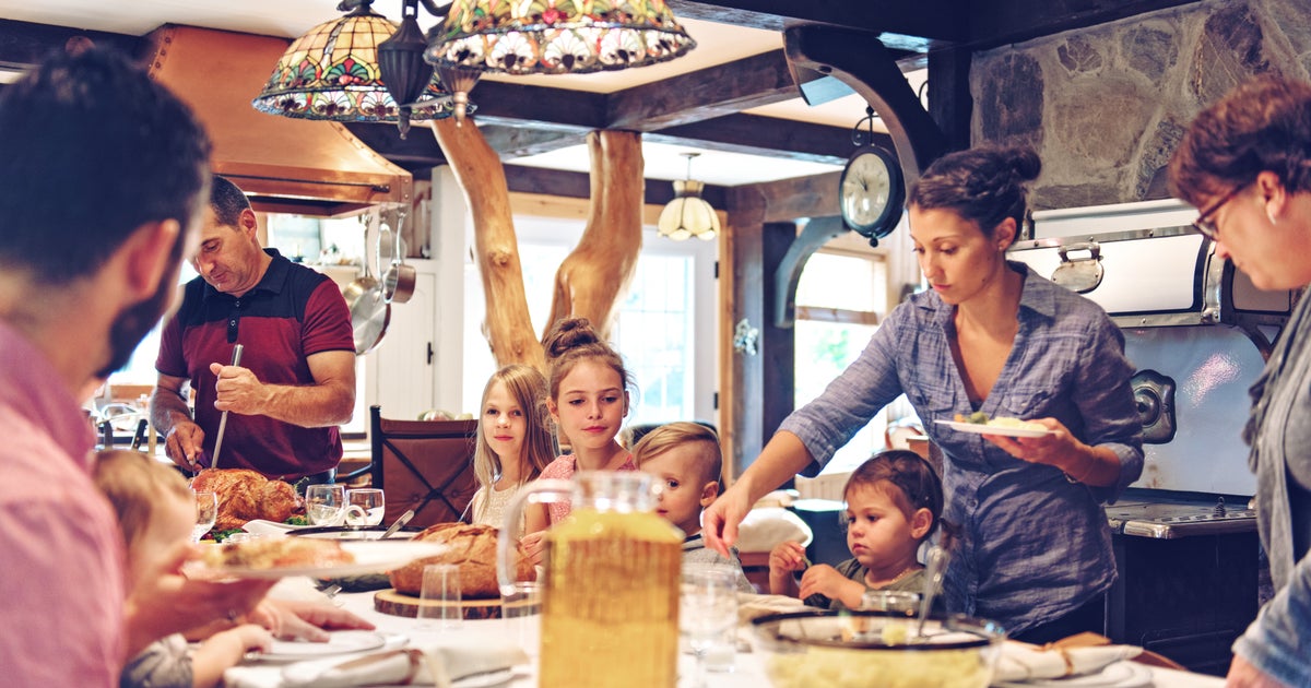 Therapists Explain Why Your Family Drives You Crazier At The Holidays