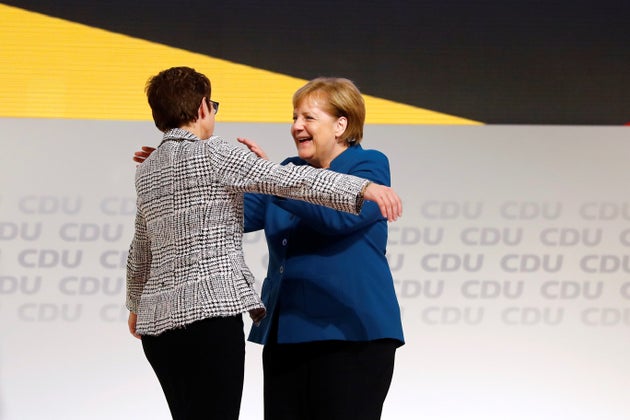 AKK und Merkel.