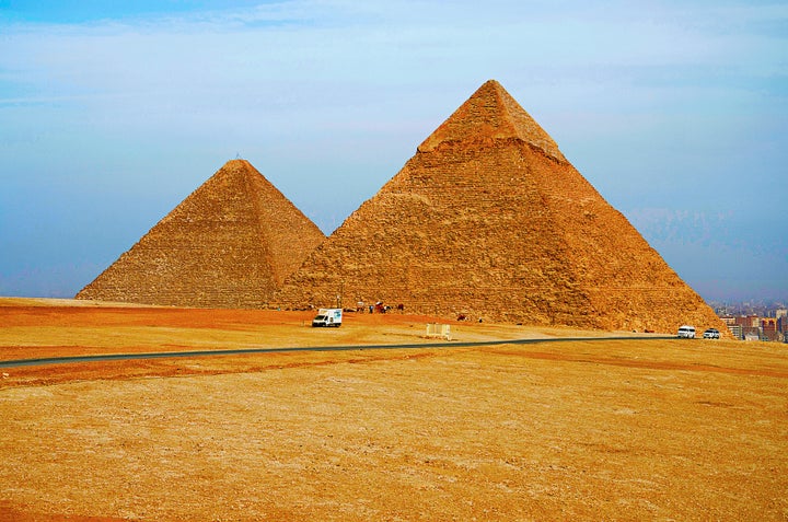 The pyramids at Giza, Egypt, as they are normally depicted in photographs.