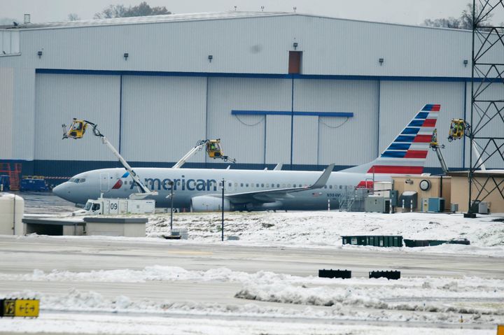 Planes were grounded at Charlotte Douglas International Airport 