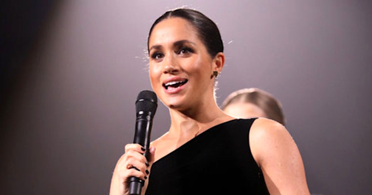 Meghan Markle Wears -- Gasp! -- Dark Nail Polish At Fashion Awards ...