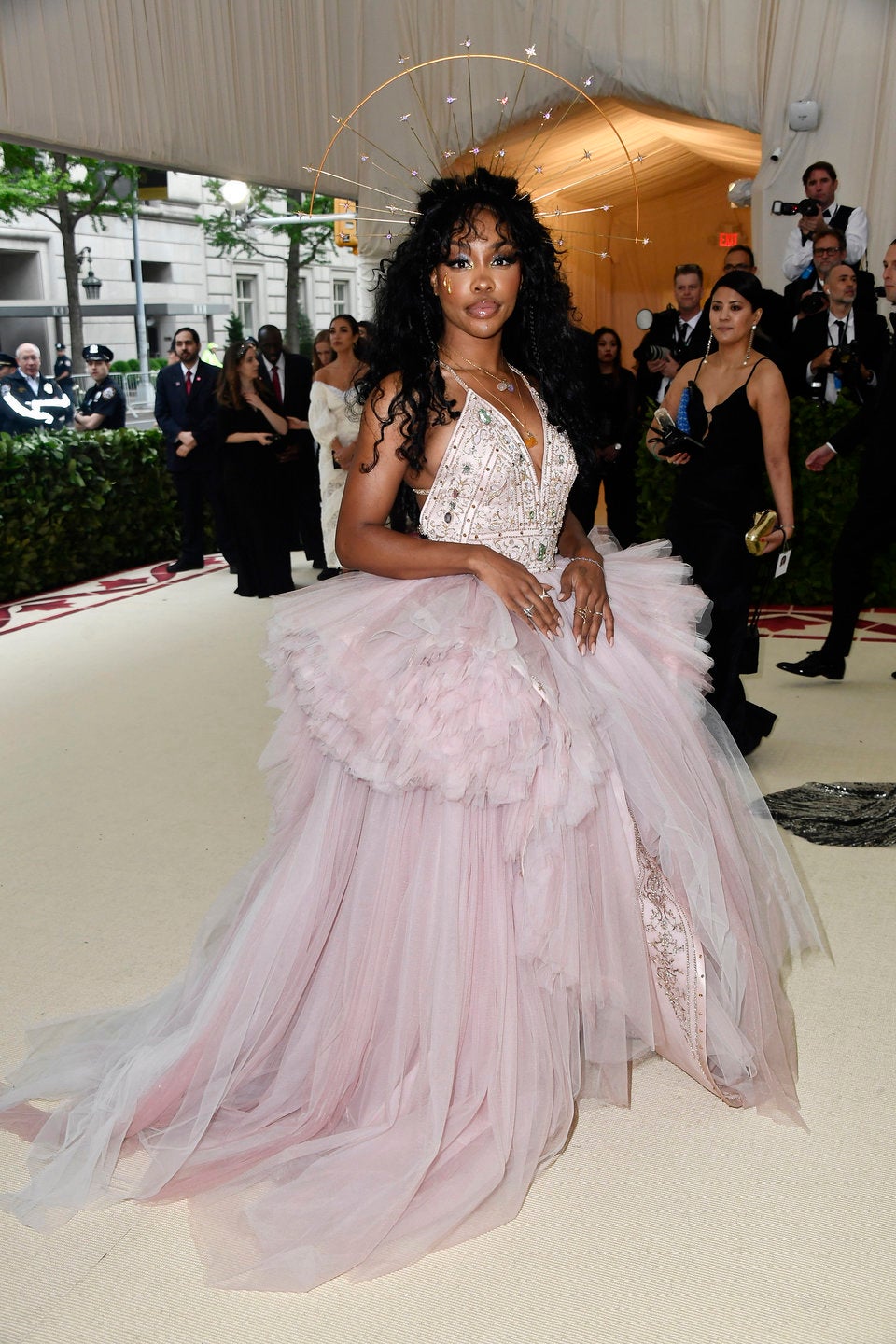 SZA Wears Pink Versace Gown to the Met Gala 2018