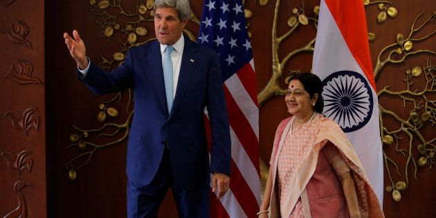 U.S. Secretary of State John Kerry (L) meets Indian External Affairs Minister Sushma Swaraj, August 30, 2016. REUTERS/Adnan Abidi