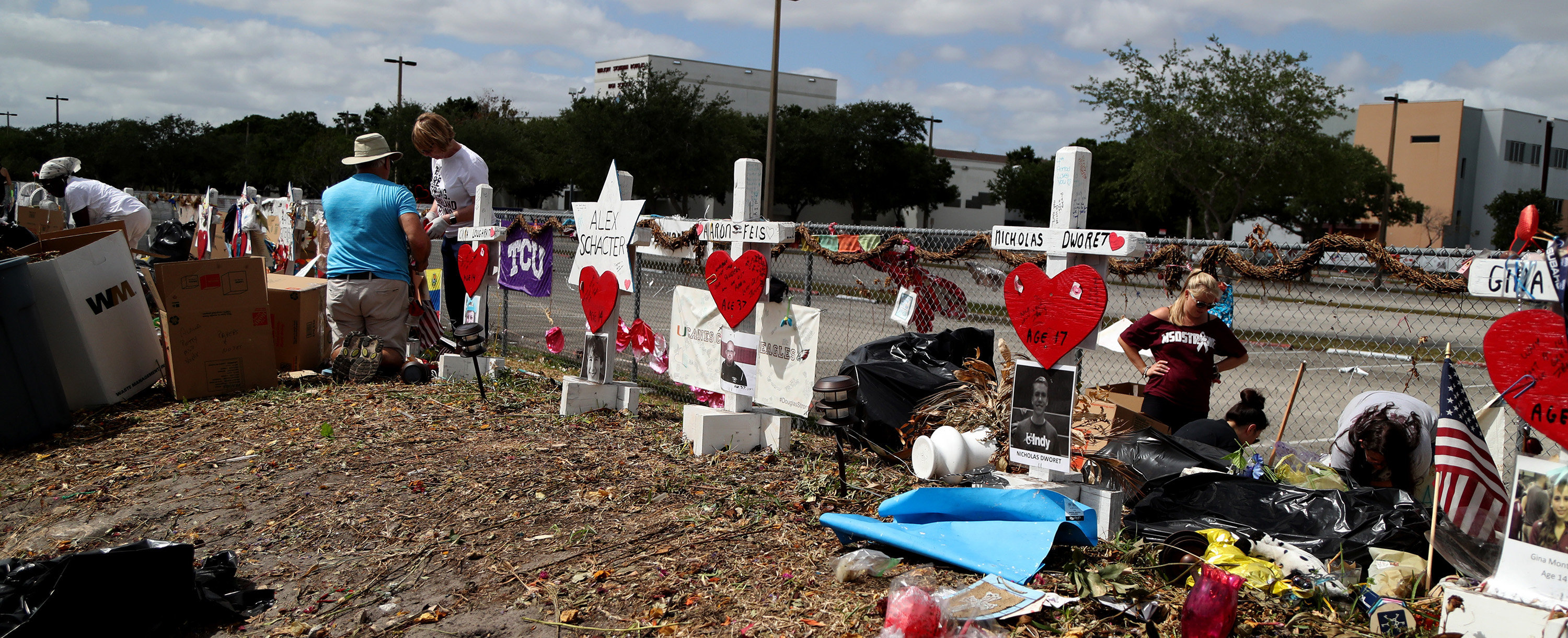 Parkland, Florida School Massacre Panel Recommends Arming Teachers ...