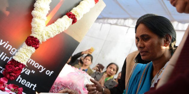 Nirbhaya's mother Asha Devi during floral tribute to 'Nirbhaya' on the occasion of 'Nirbhaya Chetna Diwas' 16 December 2016 Programme Organised by Nirbhaya Jyoti Trust at Jantar Mantar in New Delhi.