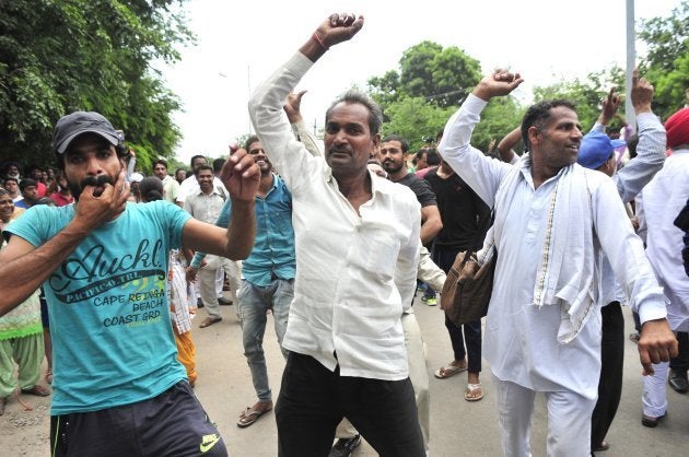 Dera Followers Celebrating when they got fake news about releasing of Dera chief Gurmeet Ram Rahim Singh insan from CBI court while later he was declared accused on August 25, 2017 in Panchkula.