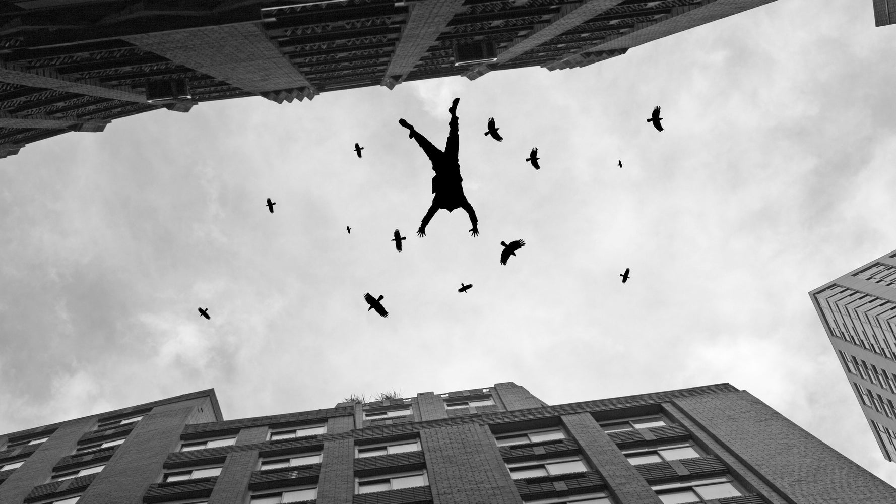 Allegedly Beaten Up By Vice-Principal, Hyderabad Boy Jumps Off Building; Survives | HuffPost News Allegedly Beaten Up By Vice-Principal, Hyderabad Boy Jumps Off Building; Survives | HuffPost News