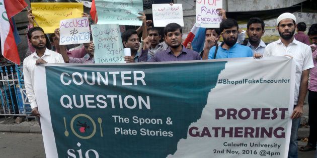 Student Islamic Organisation of India protest against the encounter of eight jail break SIMI activists, which, SIO claims, were killed in a fake encounter.
