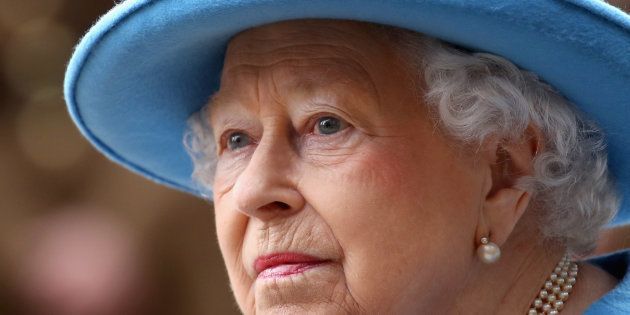 LONDON, ENGLAND - OCTOBER 24: Queen Elizabeth II during an official visit to the Household Cavalry Mounted Regiment at Hyde Park on October 24, 2017 in London, England. (Photo by Chris Jackson/Getty Images)