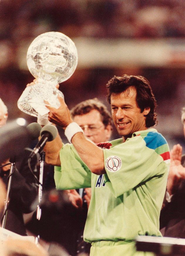 Imran Khan holds aloft the World Cup trophy after Pakistan's 22-run win against England in the Cricket World Cup final at the MCG, 25 March 1992. Neg No. 92-12324/7 THE AGE ARCHIVES (Photo by Fairfax Media/Fairfax Media via Getty Images)